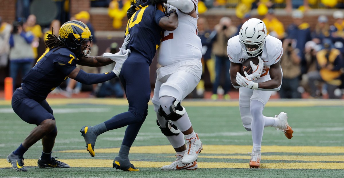 Betting odds released for Michigan Football vs Texas in Citrus Bowl