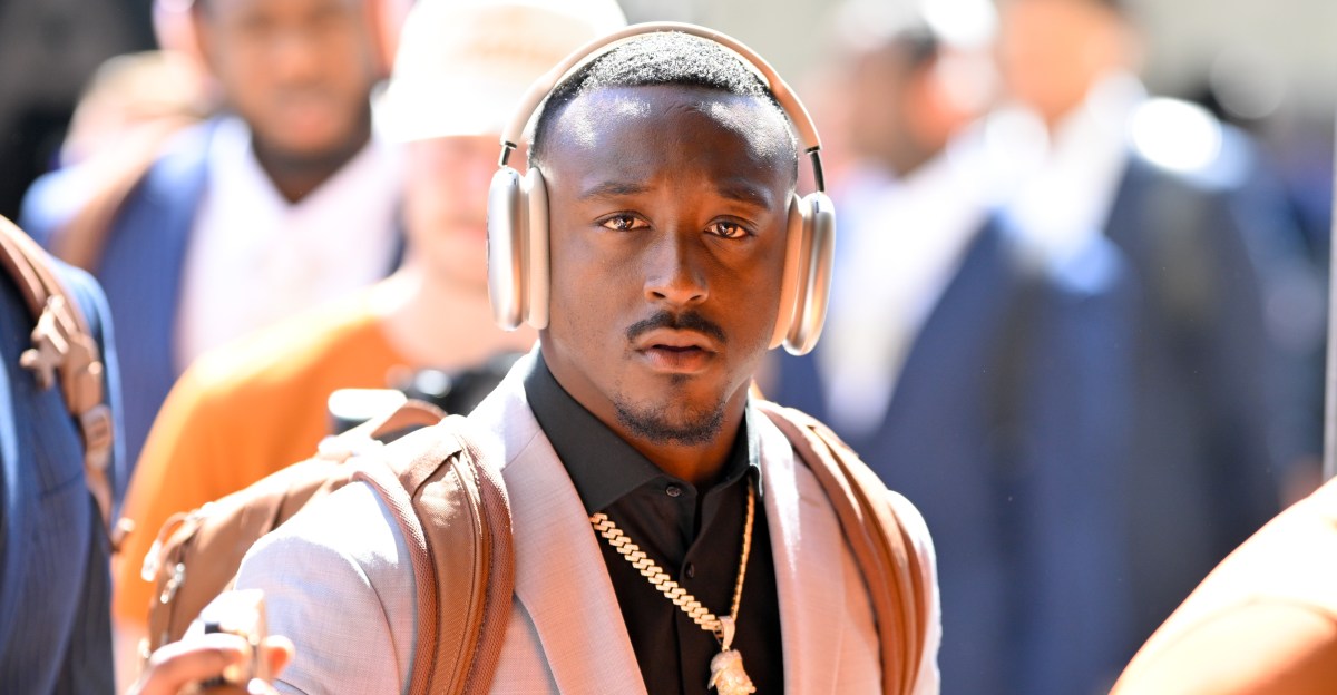 Texas RB Quintrevion Wisners to enter the NCAA transfer portal