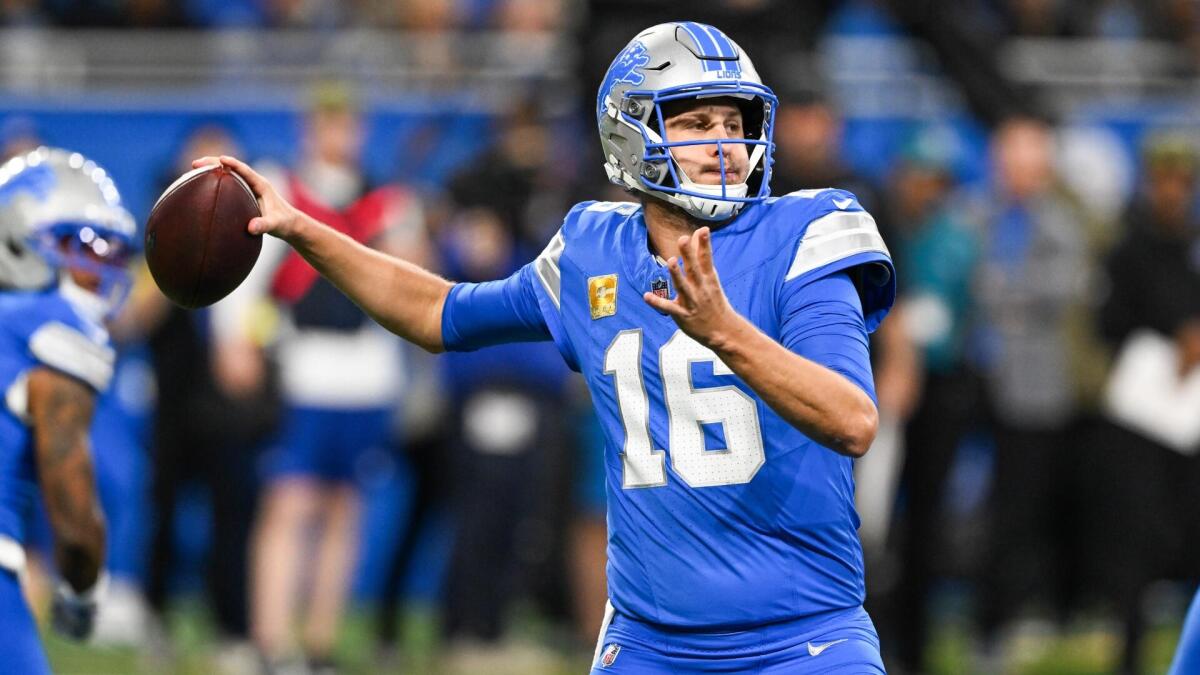 'Thursday Night Football' prediction, odds: Cowboys vs. Lions picks from expert on 34-22 run