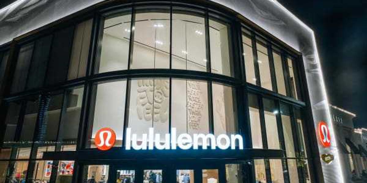 lululemon opens Highland Village flagship with in-store cafe