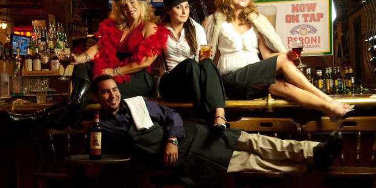 Moonglow Theatre Company presents Mamma Mia, That'sa Murder