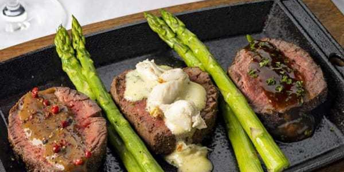 14 Austin restaurants hosting cozy Christmas meals in 2025