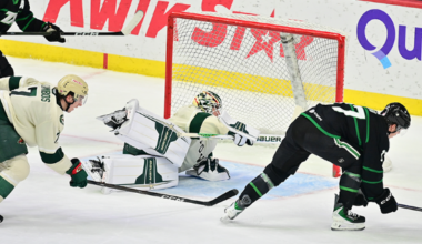 MERCER, IOWA EXTEND WIN STREAKS TO THREE IN 4-1 VICTORY OVER TEXAS