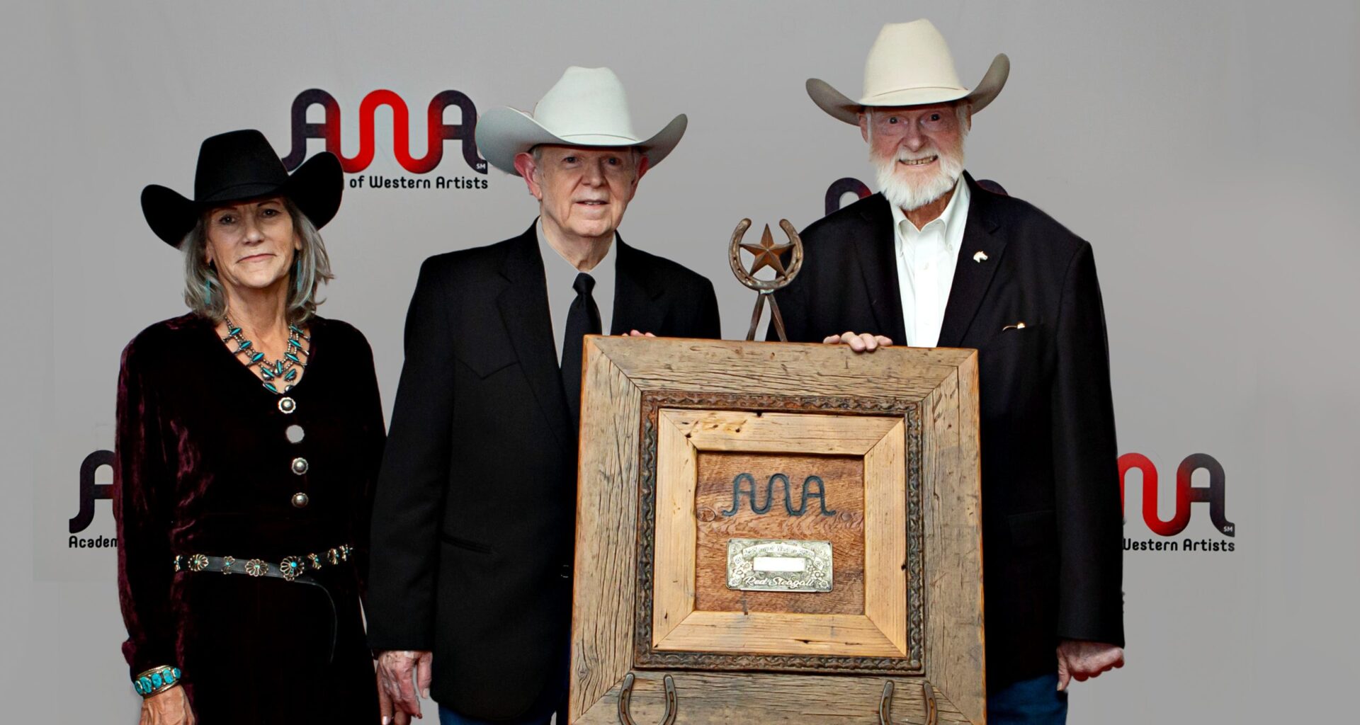 Red Steagall recognized with Academy of Western Artists Lifetime Achievement Award at Billy Bob's