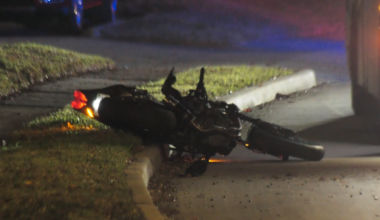Motorcyclist dead after losing control, crashing into tree in Greater Uptown: police
