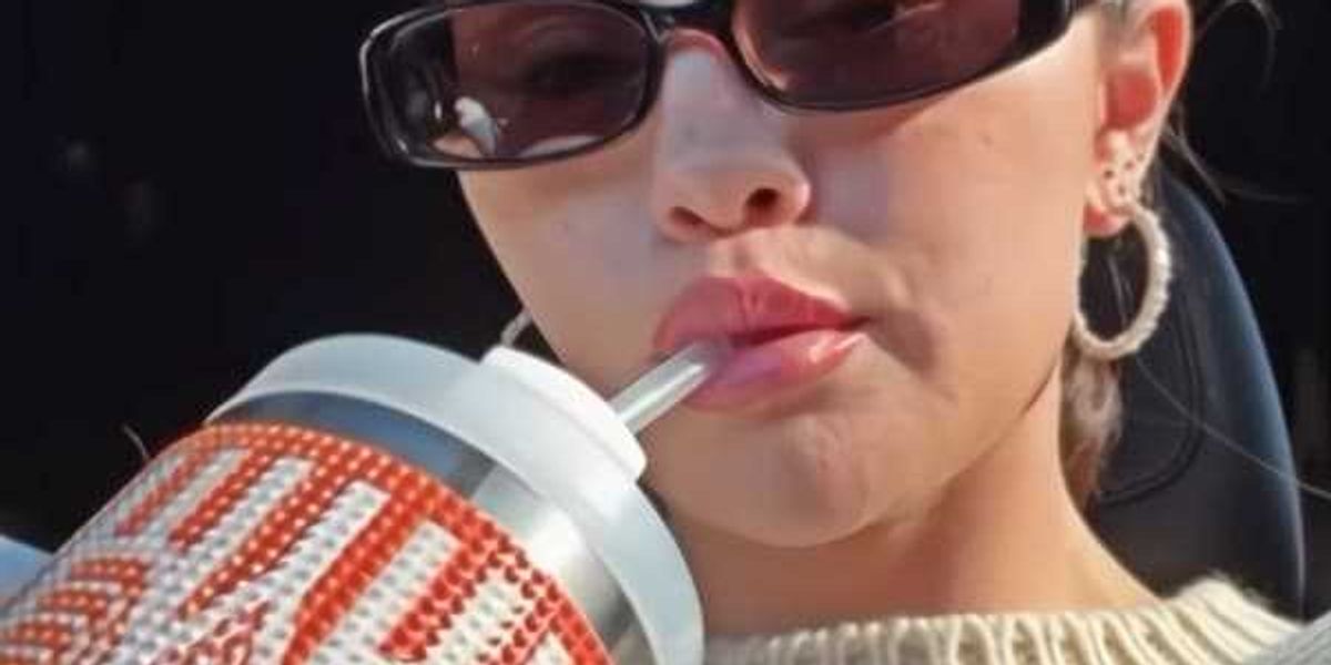 Selena Gomez treats grandpa to private Whataburger pop-up