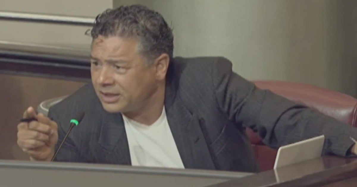Oakland Councilmember Ken Houston says he won't apologize for obscene gesture during meeting