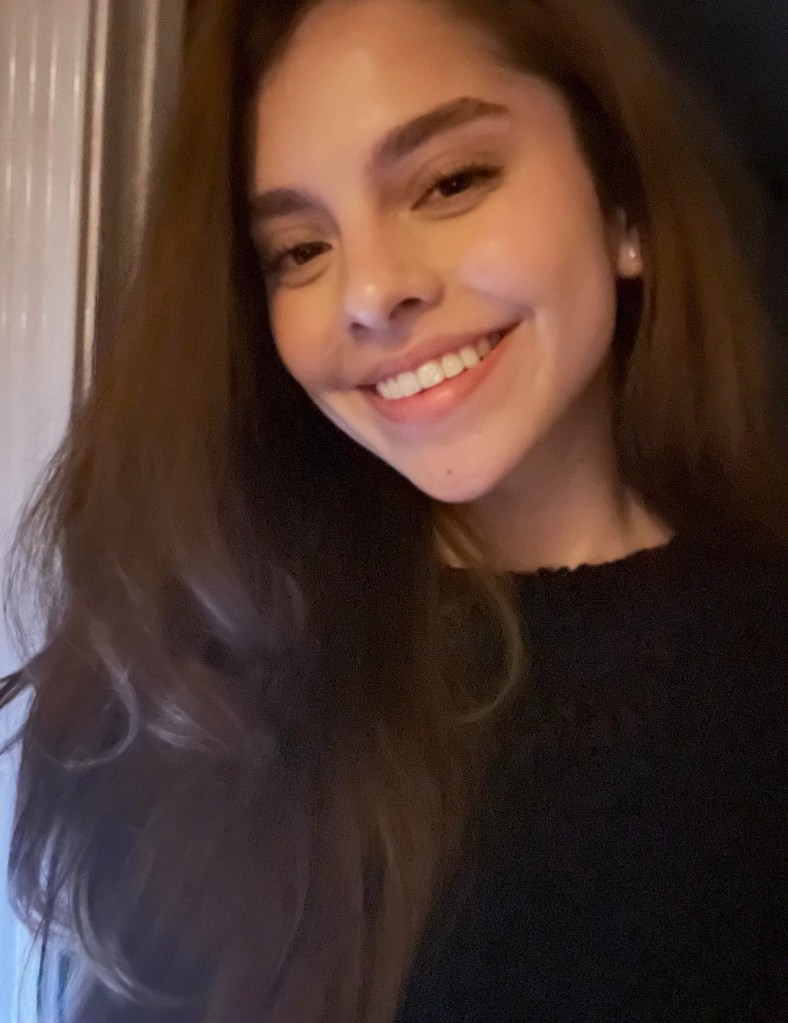 Camila Mendoza Olmos smiling.