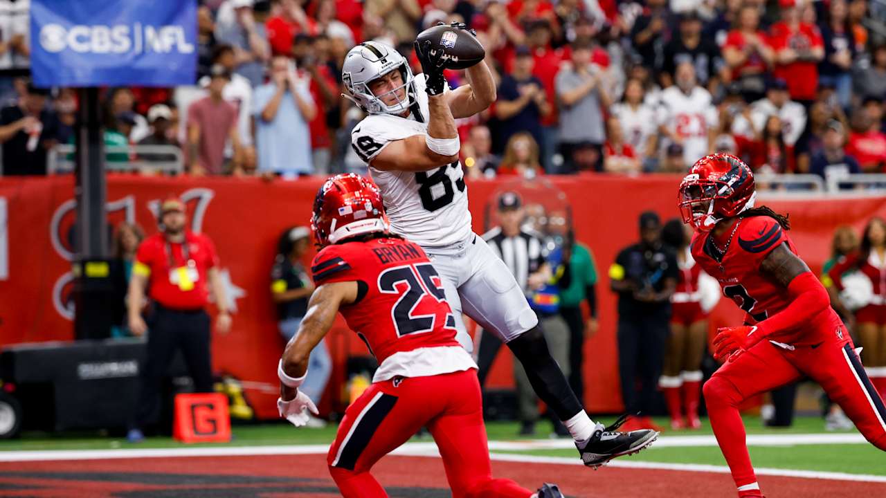 Raiders show improvement and grit in narrow loss to Texans