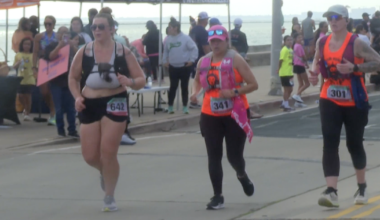 Hundreds run in Corpus Christi Marathon, winner qualifies for Boston Marathon