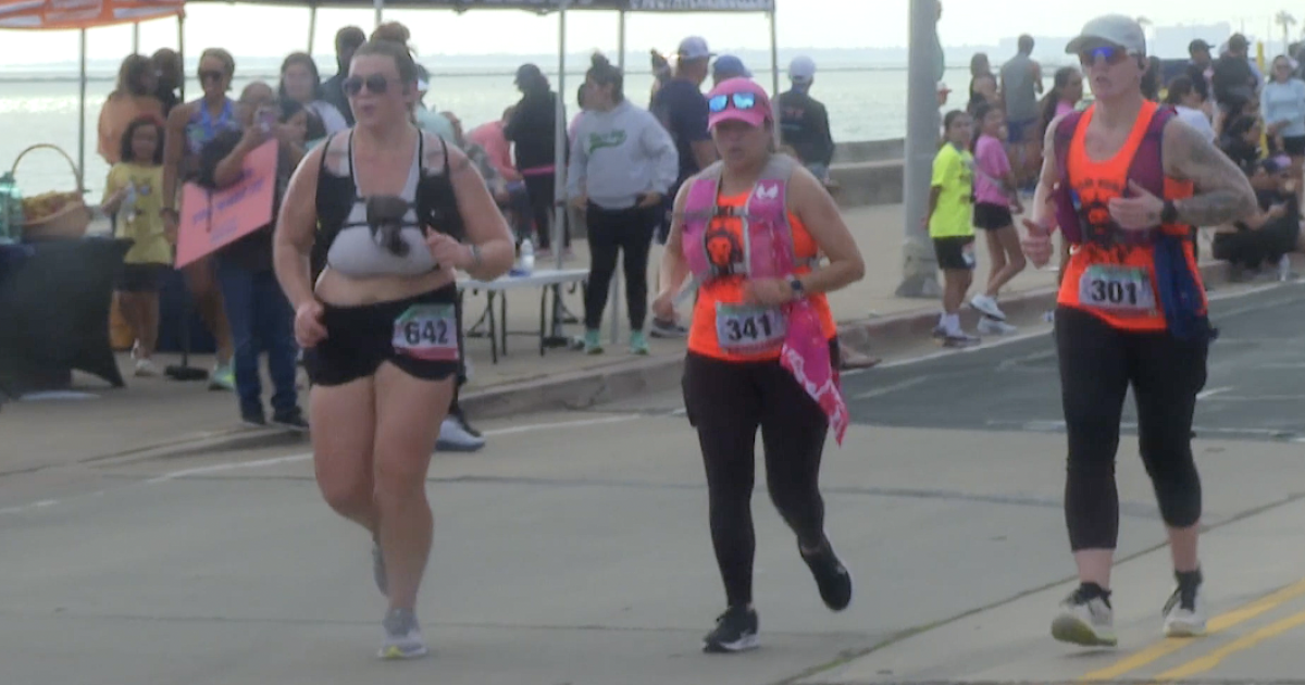 Hundreds run in Corpus Christi Marathon, winner qualifies for Boston Marathon