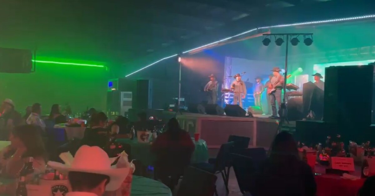 Hundreds turn out for Constable Oscar Mendoza, Jr.'s toy drive and concert