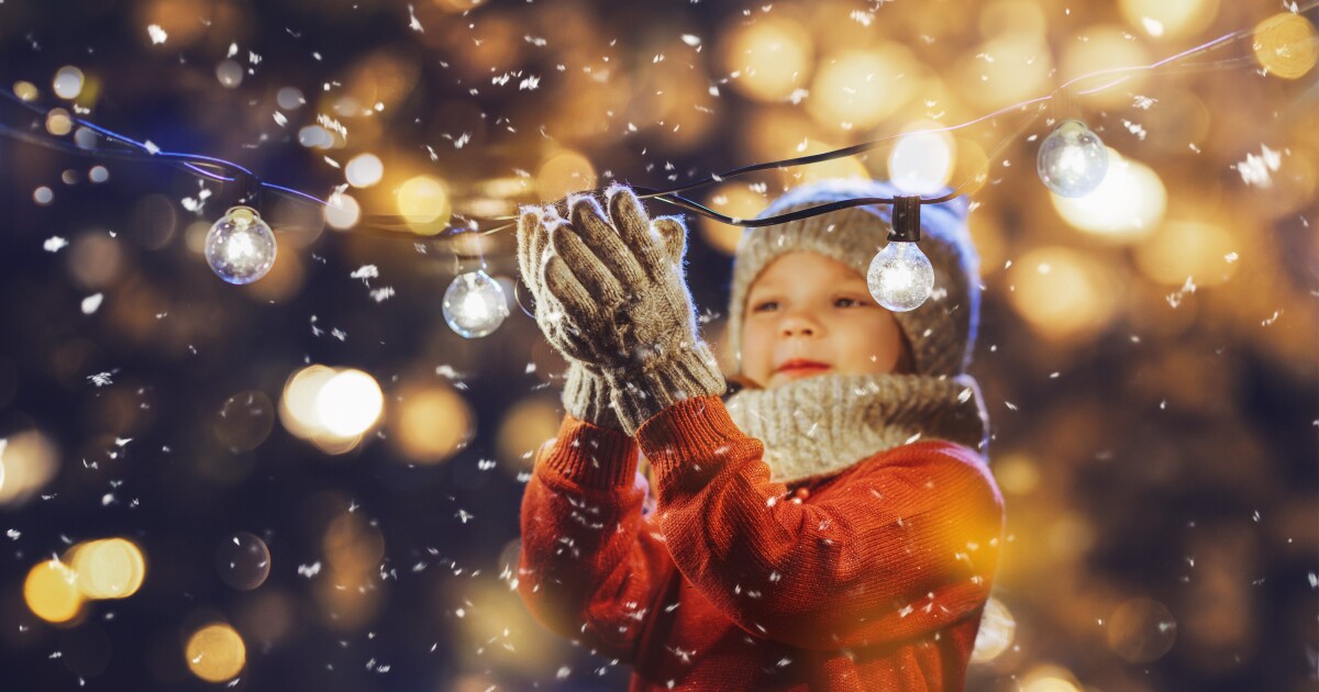 Wrap up your holiday with sparkle at these North Texas light displays