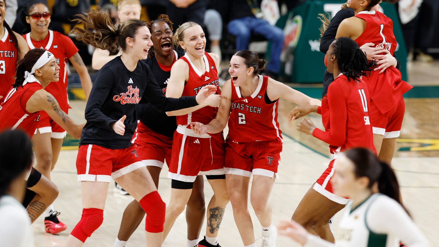 Maupin free throws give Texas Tech women 1st win over No. 15 Baylor since 2011, end 31-game streak