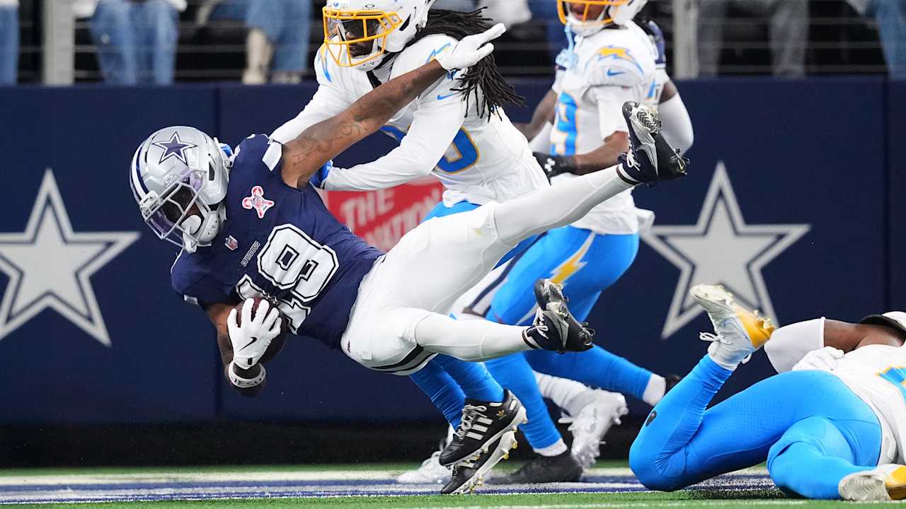 Flournoy gives major update on knee injury, Christmas status