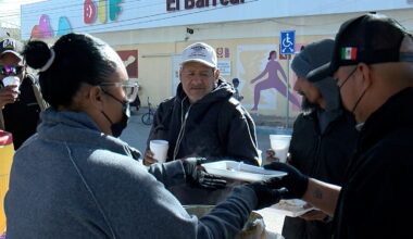 Juárez family frequently helps dozens of homeless people on the border