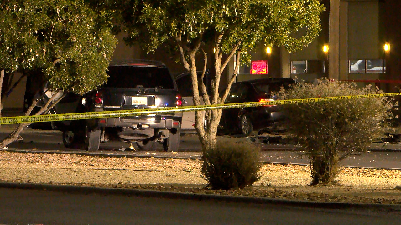 Two vehicle crash in Northeast El Paso results in "serious injuries"