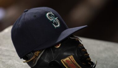 Mariners Sign 17-Year-Old Star Outfielder With 5-Tool Potential