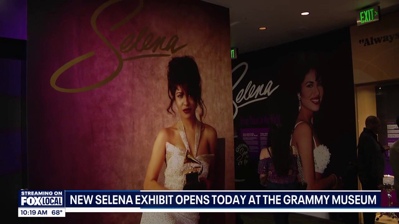 'Selena' exhibit opens at Grammy Museum
