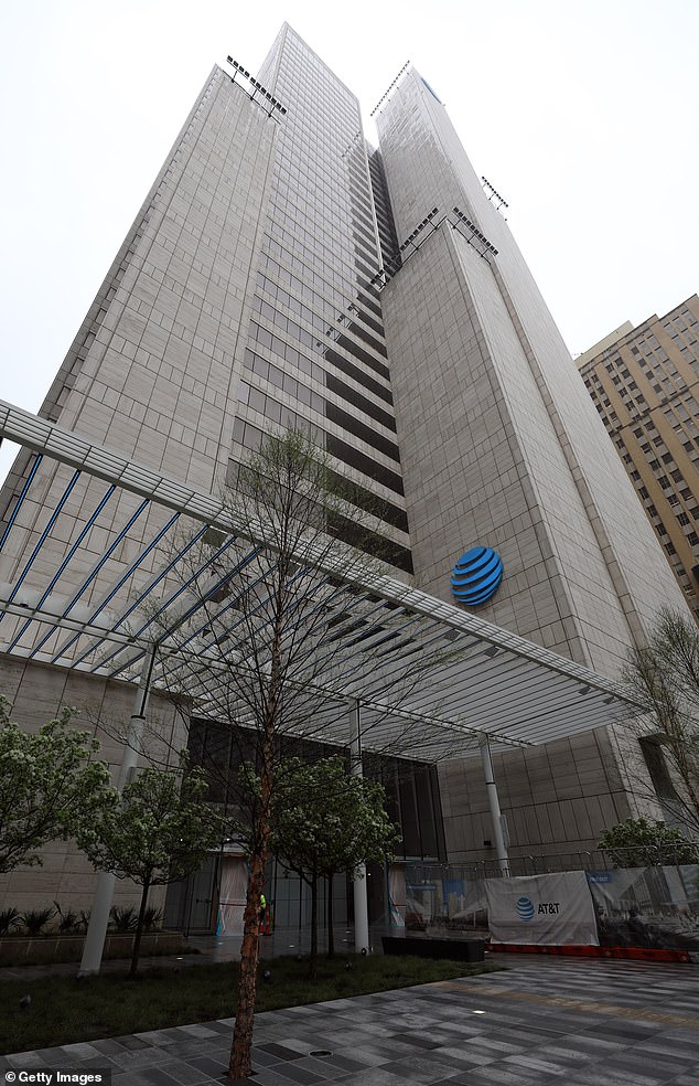 AT&T announced on Monday that it would be slowly abandoning its Downtown Dallas campus to move to a new complex roughly 30 minutes away in Plano, Texas, by 2028. This will affect roughly 6,000 employees