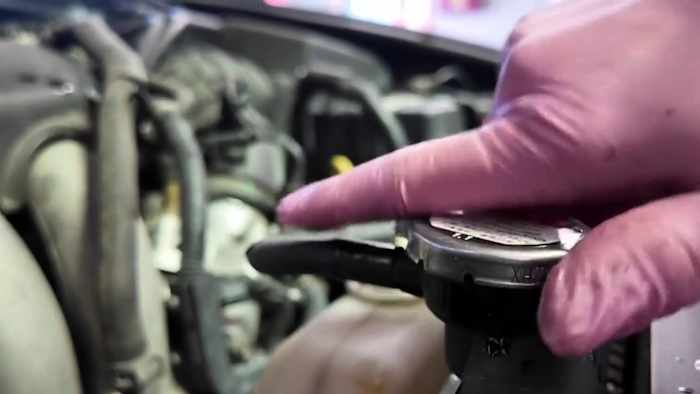 How Houston drivers can winterize gas and electric vehicles before the freeze