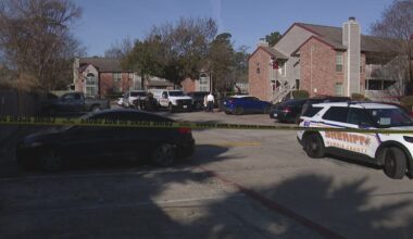 Girlfriend finds man fatally shot outside east Houston apartment, officials say