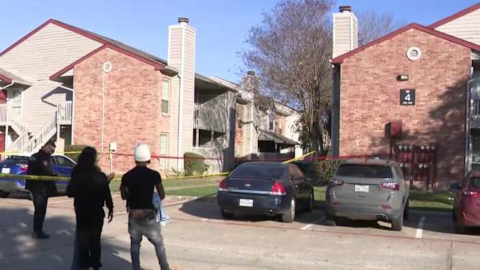 Man found dead with gunshot wound on front porch of east Harris County apartment