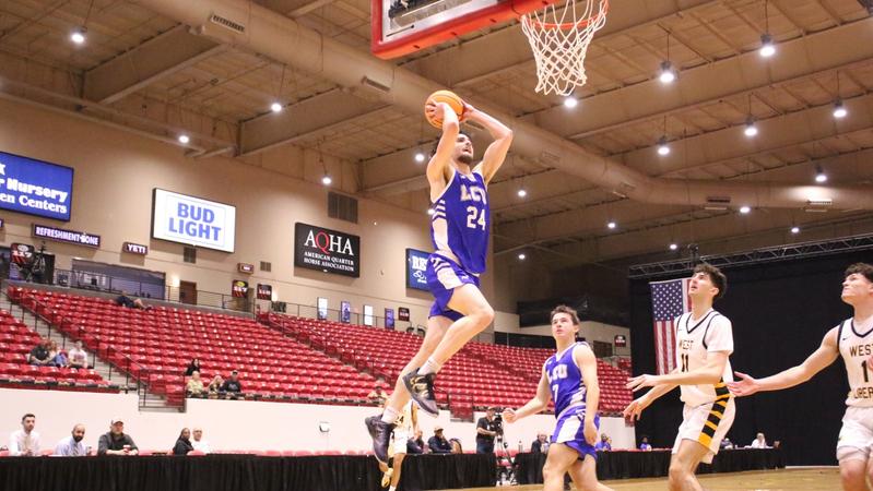 Pusateri Points Chaps Past Hilltoppers