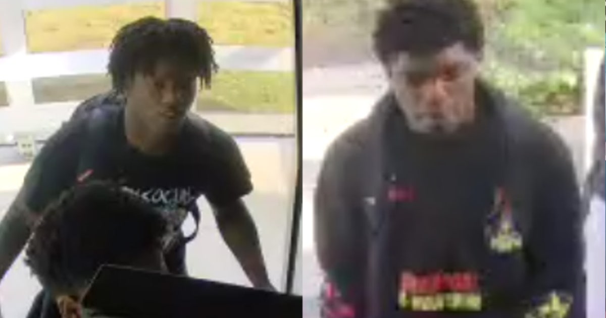 Houston METRO bus shooting: Photos released of 2 suspects after woman killed, teen hurt