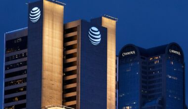 Downtown Dallas must wrestle with future after AT&T exodus
