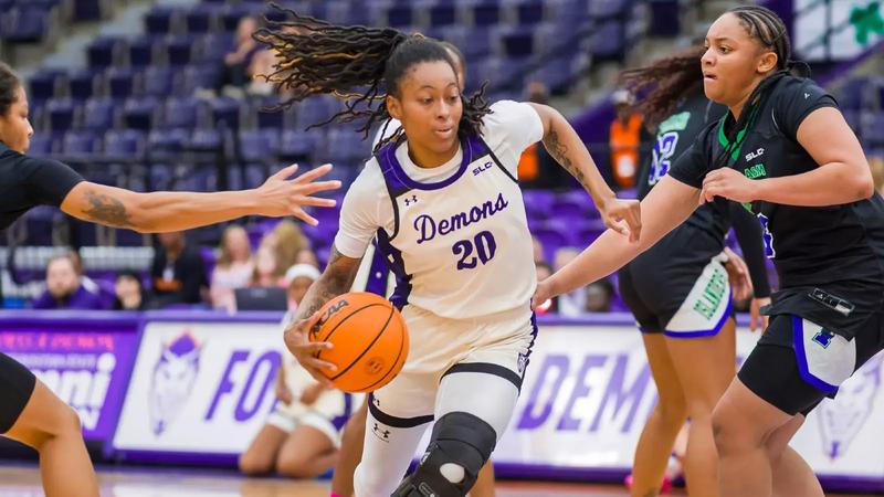 Abron scores 18 as Lady Demons use second half surge to beat AMCC
