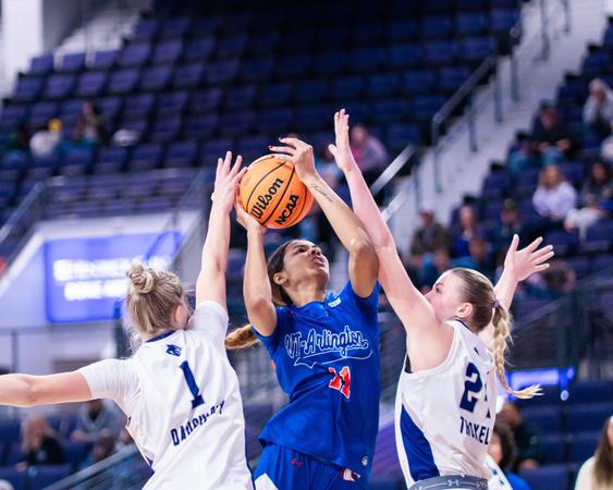 Kira Reynolds Earns Third WAC Newcomer of the Week Honor