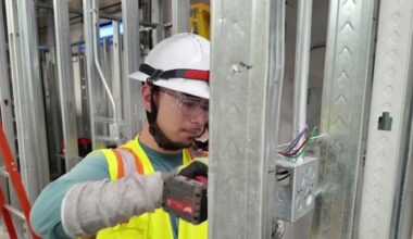 Houston program preparing students for high-demand electrician jobs