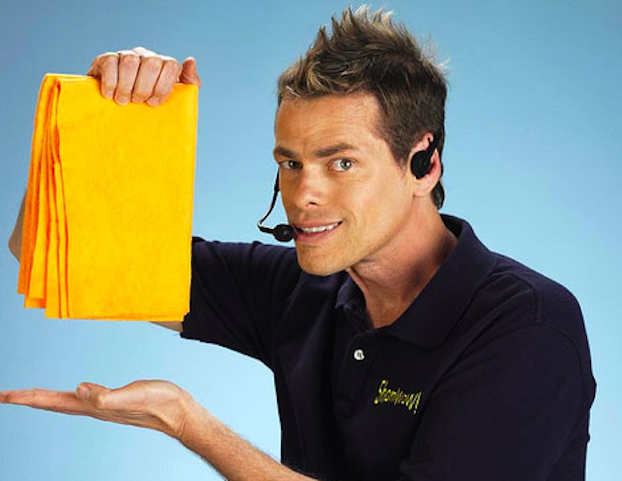 'Shamwow Guy' drops cleaning supplies on Texas doorsteps as part of his run for congress