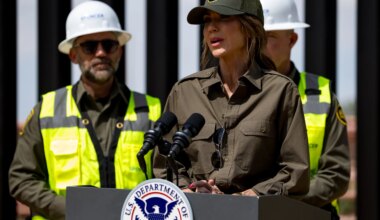 ICE shooting fuels Rep. Escobar’s demand for Kristi Noem impeachment