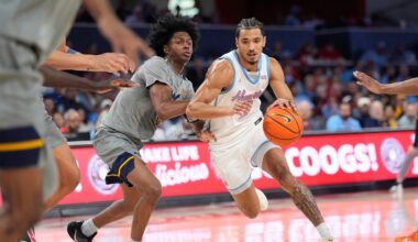 Milos Uzan's 17 points leads No. 7 Houston in 77-48 win over West Virginia