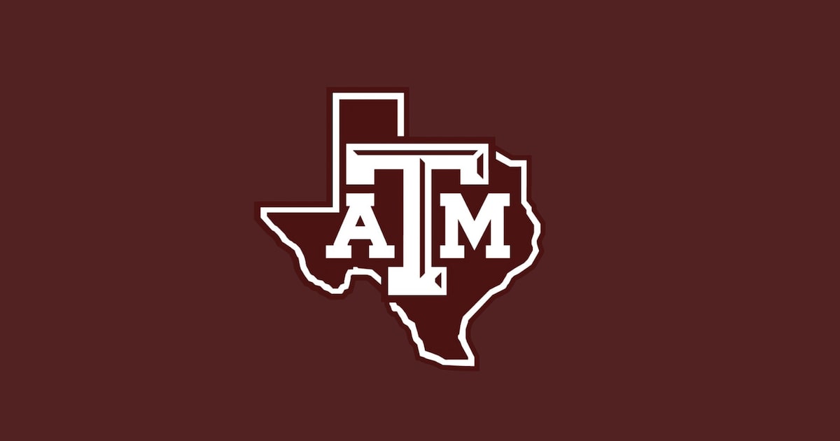Rashaun Agee posts double-double as Texas A&M holds off Texas in Austin