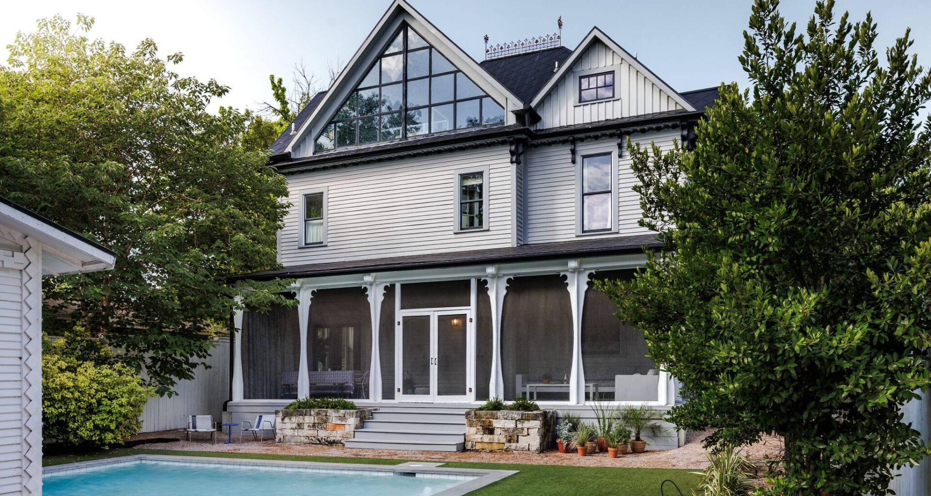 Celebrity backstory fuels buzz around historic Texas home now for sale