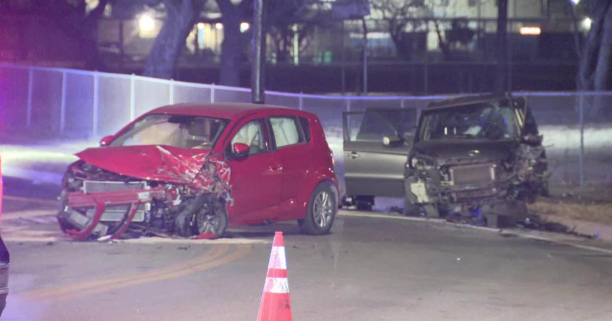 Fort Worth police arrest 28-year-old woman after Sunday morning crash