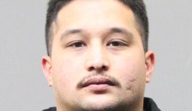 Houston police officer accused of racing at 130+ mph with child in car