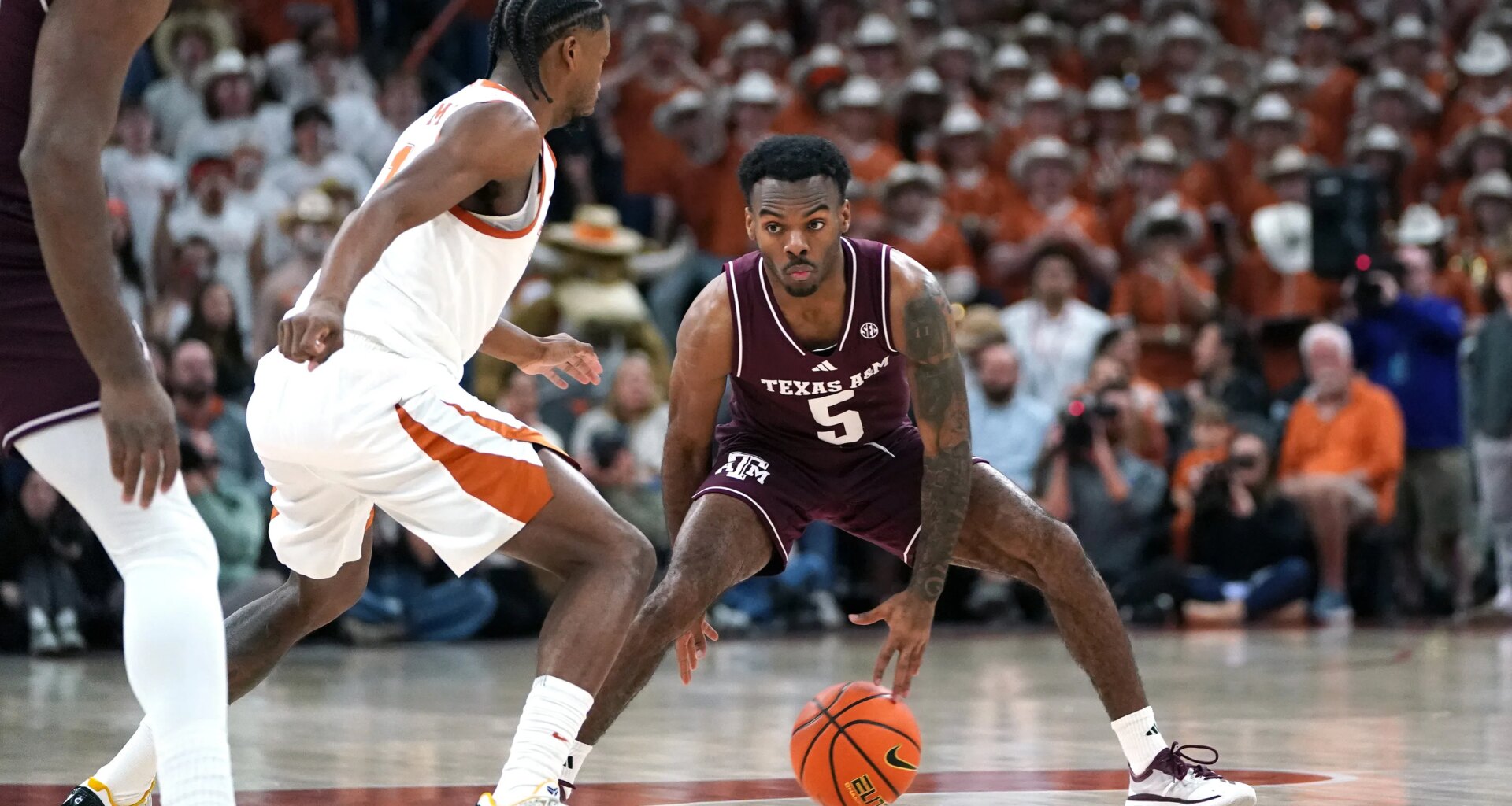Updated SEC basketball standings after Texas A&M's win over Texas