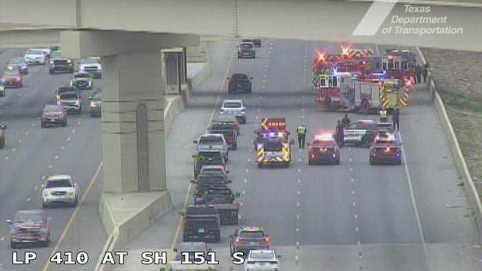 Woman fatally struck by truck while attempting to cross Loop 410 on West Side, SAPD says