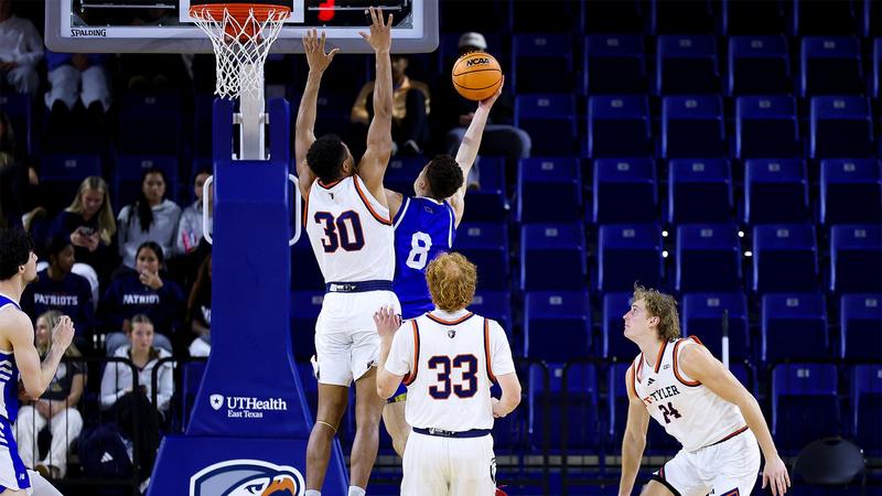 Patriots Fall to No. 5 Lubbock Christian in 70–66 LSC Battle