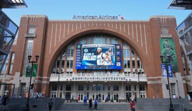 Dallas Mavs to close AAC entrances to 'maintain building temperature' Saturday