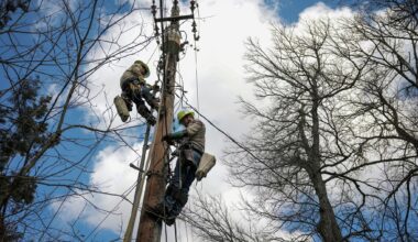 See power outage maps, how to report outage