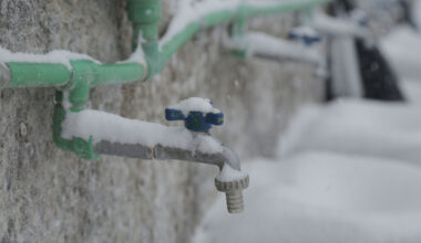 At what temperature do pipes freeze? When to drip faucets in Texas