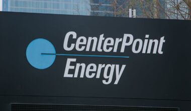 Weather in Houston: CenterPoint mobilizes 4,000 workers, preparing for infrastructure damage