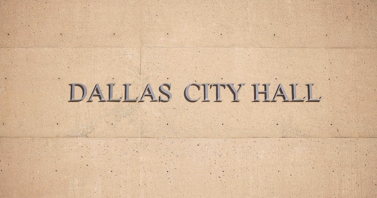 Dallas to begin search for new auditor amid search for another top official marches on