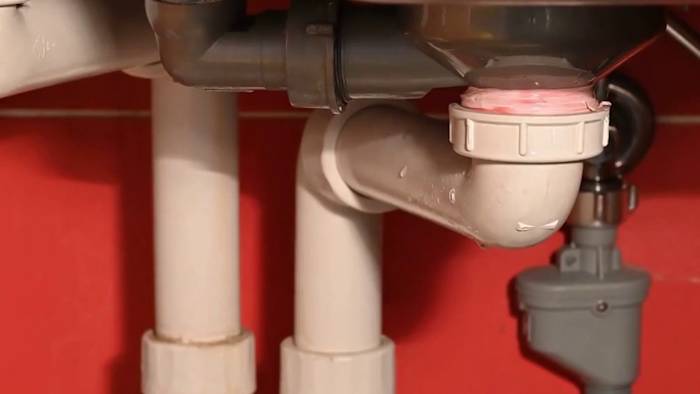 San Antonio plumber shares tips to protect pipes during freezing temperatures