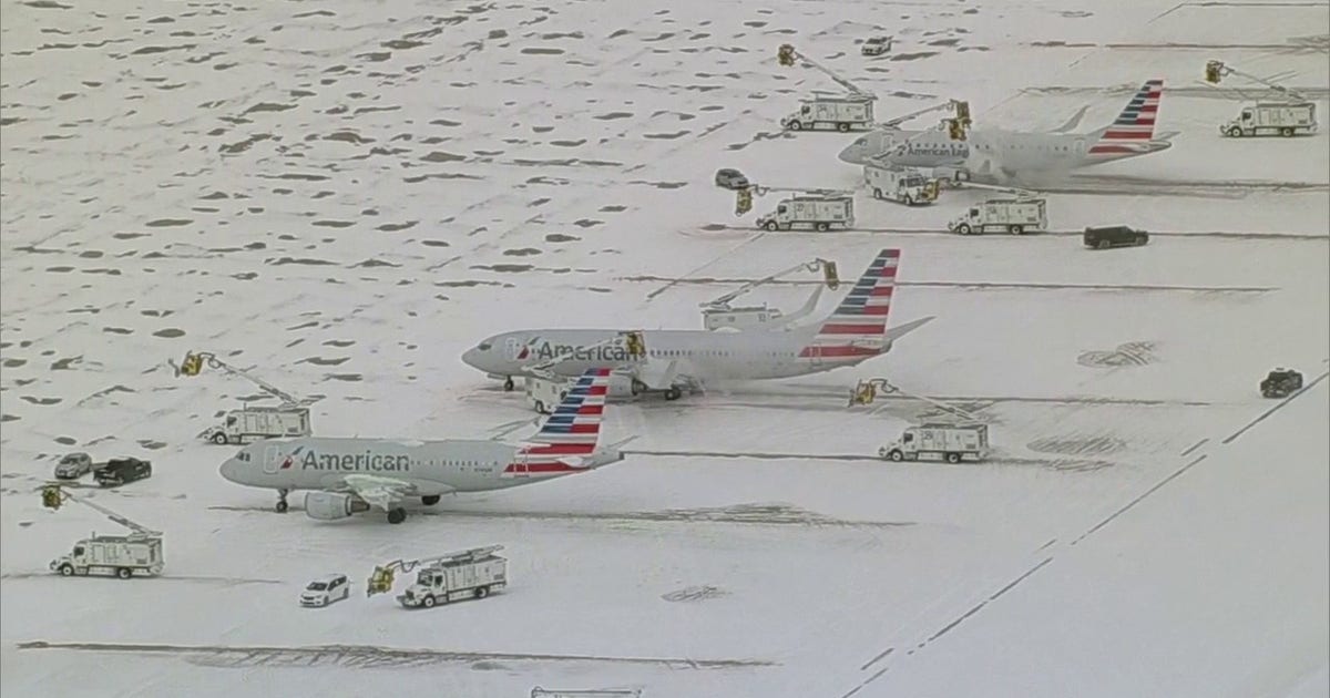 DFW flight status: Hundreds of flights canceled Tuesday following winter storm; Southwest ends open seating